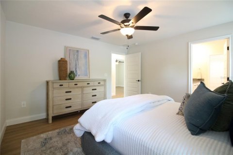 House in Lakeland, Florida 3 bedrooms, 137.87 sq.m. № 2218077 - photo 16