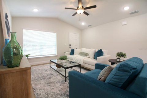 House in Lakeland, Florida 3 bedrooms, 137.87 sq.m. № 2218077 - photo 6