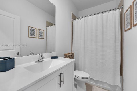 Touwnhouse à vendre à Miami, Floride: 3 chambres № 1925594 - photo 15