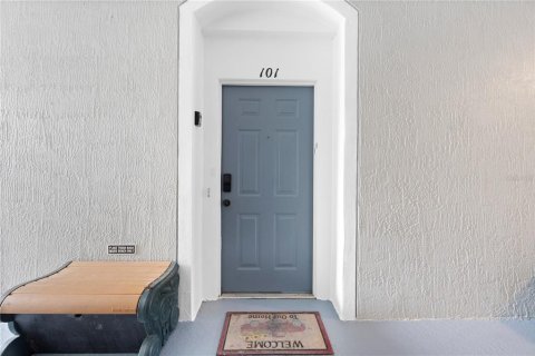 Condominio en venta en Kissimmee, Florida, 3 dormitorios, 130.25 m2 № 1894036 - foto 3
