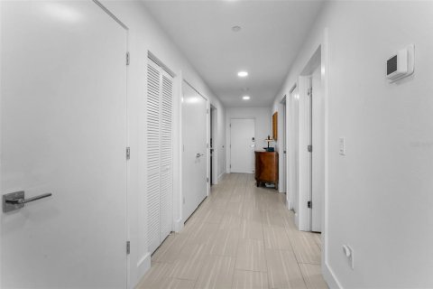 Condo in Clearwater, Florida, 3 bedrooms  № 1771780 - photo 8