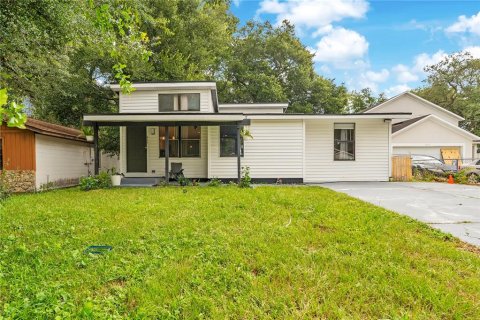 House in Orlando, Florida 3 bedrooms, 102.84 sq.m. № 2275626