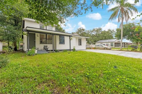 House in Orlando, Florida 3 bedrooms, 102.84 sq.m. № 2275626 - photo 2
