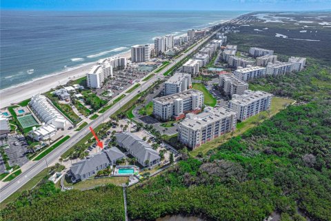 Condo in New Smyrna Beach, Florida, 2 bedrooms  № 1533190 - photo 1