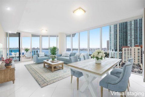 Condominio en alquiler en Miami, Florida, 4 dormitorios, 204.48 m2 № 2078437 - foto 5