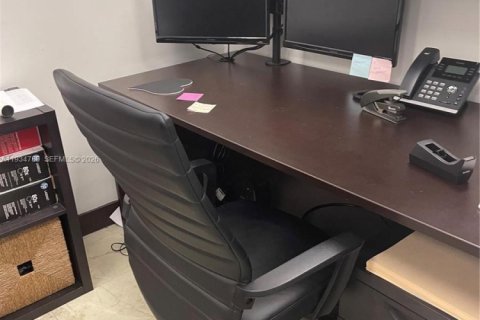 Immobilier commercial à vendre à Coral Gables, Floride № 1993331 - photo 28