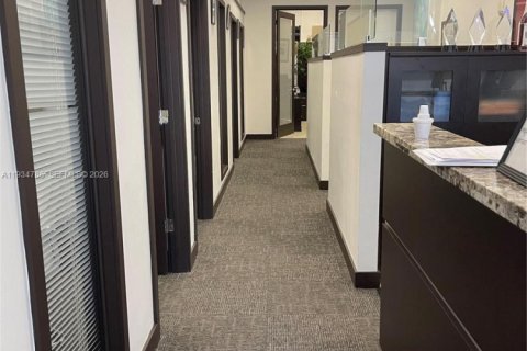 Immobilier commercial à vendre à Coral Gables, Floride № 1993331 - photo 18