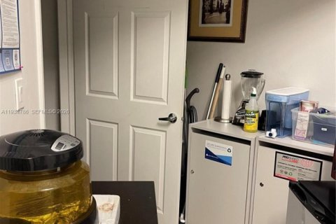 Immobilier commercial à vendre à Coral Gables, Floride № 1993331 - photo 14