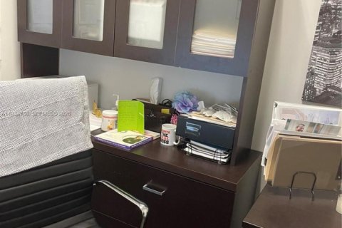 Immobilier commercial à vendre à Coral Gables, Floride № 1993331 - photo 25