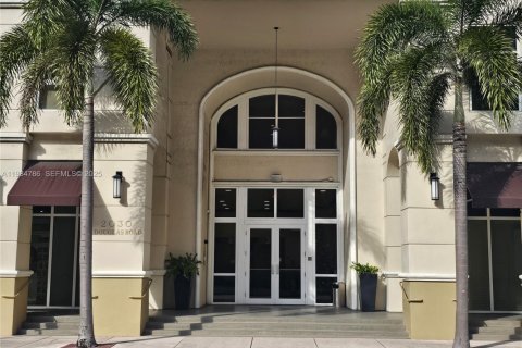 Propiedad comercial en venta en Coral Gables, Florida № 1993331 - foto 1