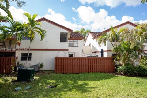 Купить кондоминиум в Майами, Флорида 3 спальни, 144м2, № 2050612 - фото 3