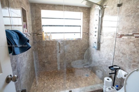 Купить кондоминиум в Майами, Флорида 3 спальни, 144м2, № 2050612 - фото 17