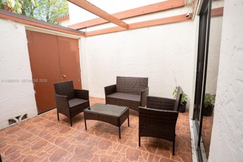 Купить кондоминиум в Майами, Флорида 3 спальни, 144м2, № 2050612 - фото 4