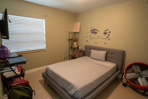 Купить кондоминиум в Майами, Флорида 3 спальни, 144м2, № 2050612 - фото 15