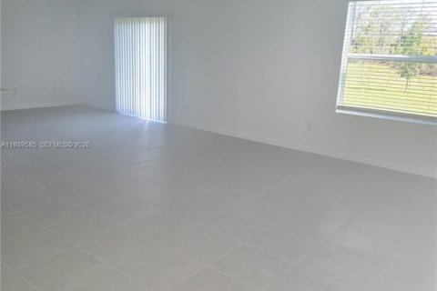 Villa ou maison à louer à Port St. Lucie, Floride: 4 chambres № 1998139 - photo 8