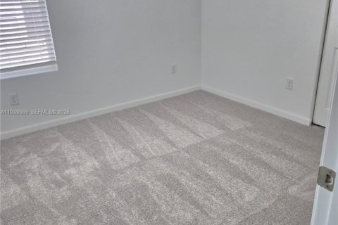 Villa ou maison à louer à Port St. Lucie, Floride: 4 chambres № 1998139 - photo 23