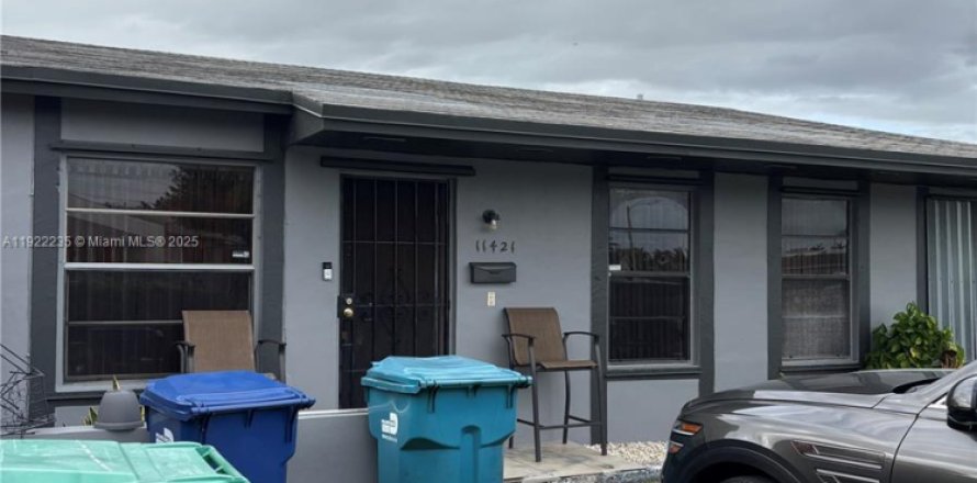 Таунхаус в Майами, Флорида 3 спальни, 117.06м2 № 1976153