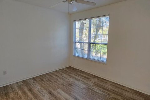 Copropriété à louer à Sarasota, Floride: 2 chambres, 103.31 m2 № 2117895 - photo 10