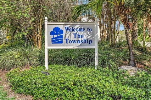 Condominio en venta en Coconut Creek, Florida, 2 dormitorios, 106.84 m2 № 1995270 - foto 13