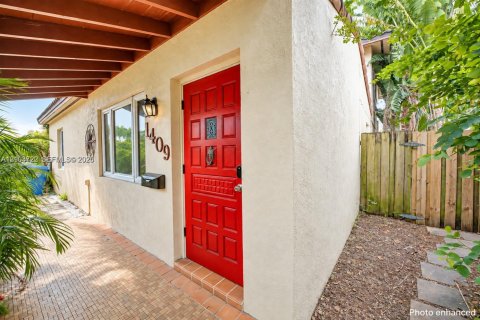 Immobilier commercial à vendre à Fort Lauderdale, Floride: 141.68 m2 № 2423391 - photo 19
