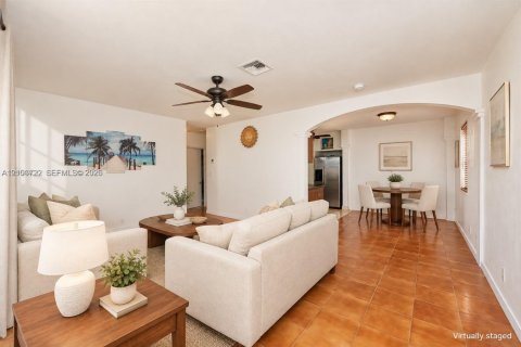 Immobilier commercial à vendre à Fort Lauderdale, Floride: 141.68 m2 № 2423391 - photo 21