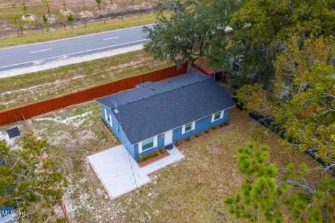 House in Middleburg, Florida 3 bedrooms, 97.45 sq.m. № 801780 - photo 1