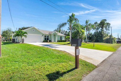 Casa en venta en Port St. Lucie, Florida, 3 dormitorios, 107.49 m2 № 2082498 - foto 5