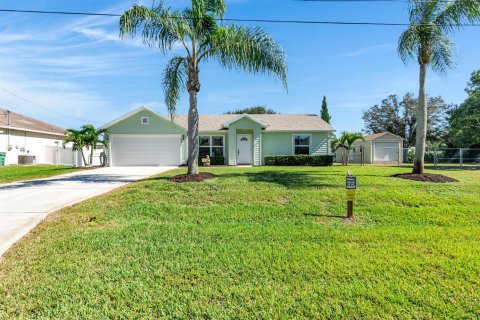Casa en Port St. Lucie, Florida 3 dormitorios, 107.49 m2 № 2082498