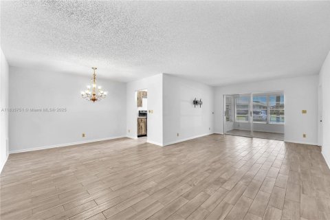 Condominio en venta en Delray Beach, Florida, 1 dormitorio, 99.22 m2 № 1957649 - foto 7