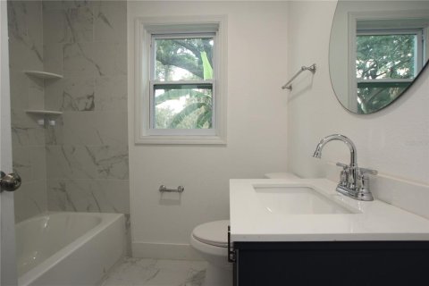 House in Mulberry, Florida 3 bedrooms, 123.93 sq.m. № 1870348 - photo 23