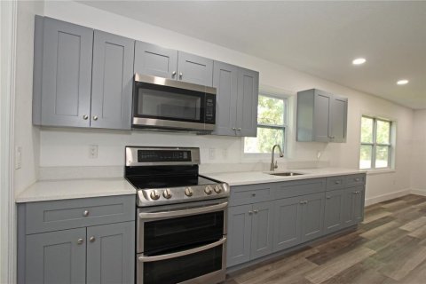 House in Mulberry, Florida 3 bedrooms, 123.93 sq.m. № 1870348 - photo 7