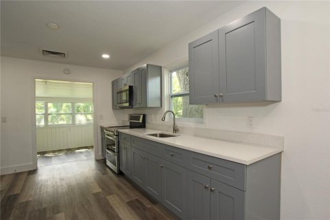 House in Mulberry, Florida 3 bedrooms, 123.93 sq.m. № 1870348 - photo 8