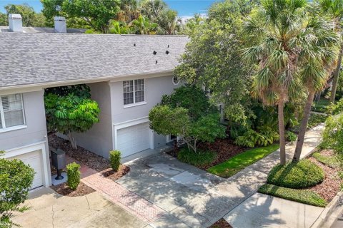 Adosado en venta en Tampa, Florida, 3 dormitorios, 166.67 m2 № 1747381 - foto 3