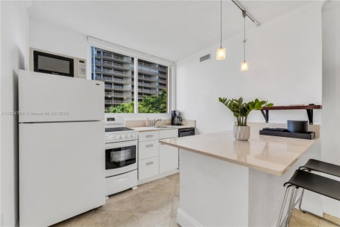 Studio in the Condo in Miami, Florida  № 1794401 - photo 20