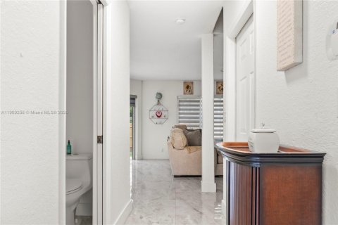 Touwnhouse à vendre à Coral Springs, Floride: 3 chambres, 146.79 m2 № 1965330 - photo 3