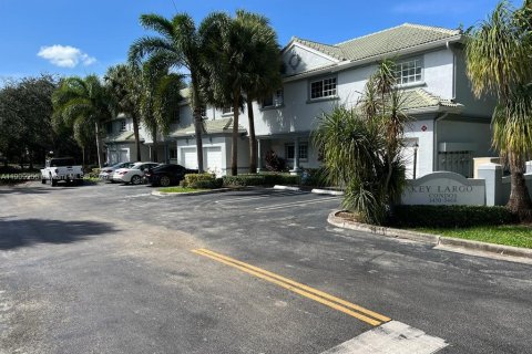 Touwnhouse à vendre à Coral Springs, Floride: 3 chambres, 146.79 m2 № 1965330 - photo 1