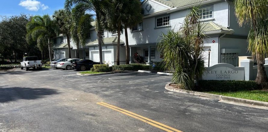 Touwnhouse à Coral Springs, Floride 3 chambres, 146.79 m2 № 1965330