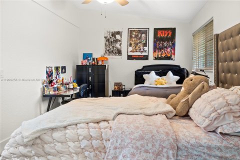 Touwnhouse à vendre à Coral Springs, Floride: 3 chambres, 146.79 m2 № 1965330 - photo 9