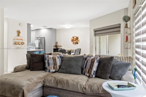 Touwnhouse à vendre à Coral Springs, Floride: 3 chambres, 146.79 m2 № 1965330 - photo 5