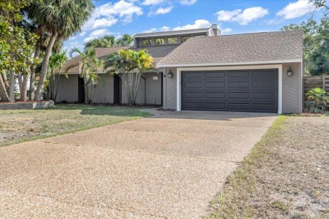 House in Sarasota, Florida 3 bedrooms, 226.12 sq.m. № 1676941 - photo 2