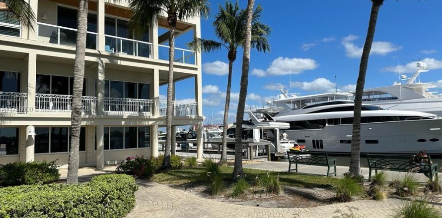 Propiedad comercial en Naples, Florida № 1595856