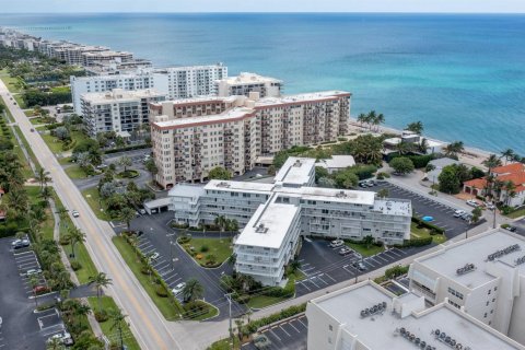 Condo in South Palm Beach, Florida, 1 bedroom  № 2266045