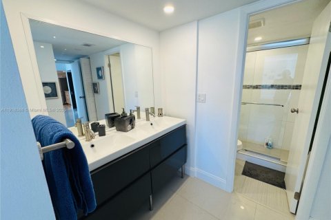 Купить кондоминиум в Авентура, Флорида 2 спальни, 107.49м2, № 1973934 - фото 16
