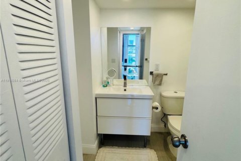 Купить кондоминиум в Авентура, Флорида 2 спальни, 107.49м2, № 1973934 - фото 26