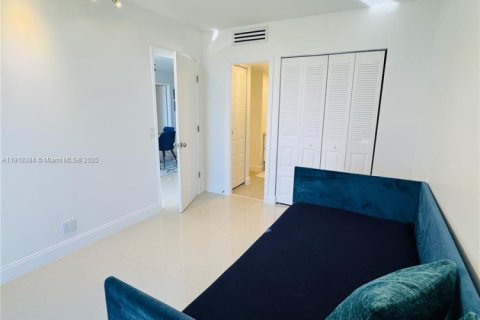 Купить кондоминиум в Авентура, Флорида 2 спальни, 107.49м2, № 1973934 - фото 22