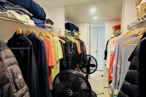 Купить кондоминиум в Авентура, Флорида 2 спальни, 107.49м2, № 1973934 - фото 19