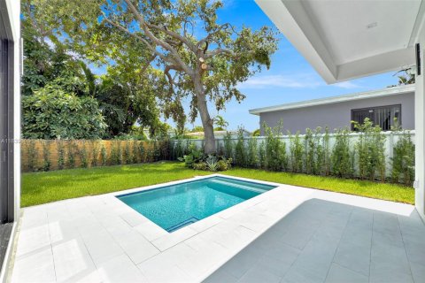 House in Miami, Florida 3 bedrooms, 159.98 sq.m. № 1830316 - photo 19