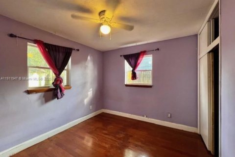 Villa ou maison à louer à Hollywood, Floride: 2 chambres, 106.84 m2 № 1967653 - photo 13