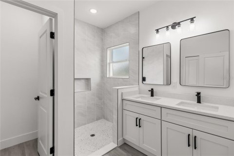 Villa ou maison à louer à Kissimmee, Floride: 2 chambres, 150.13 m2 № 2411622 - photo 16
