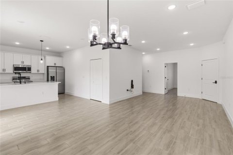 Villa ou maison à louer à Kissimmee, Floride: 2 chambres, 150.13 m2 № 2411622 - photo 3